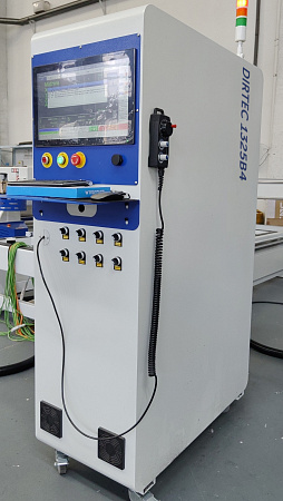Фрезерный станок с ЧПУ DIRTEC 1325B4 (4 оси)