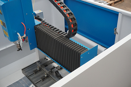 Фрезерный станок с ЧПУ DIRTEC 6060ATC-S (серво) 