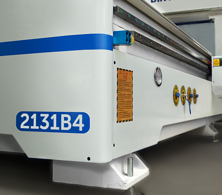 Фрезерный станок с ЧПУ DIRTEC 2131B4 (4 оси)