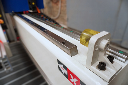 Фрезерный станок с ЧПУ DIRTEC 1312SP
