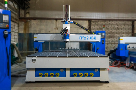 Фрезерный станок с ЧПУ DIRTEC 2131B4L (4 оси, автосмена)