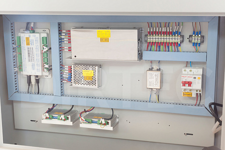 Лазерный станок с ЧПУ DIRTEC 1610DR
