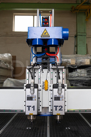 Фрезерный станок с ЧПУ DIRTEC 1325S2