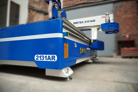 Фрезерный станок с ЧПУ DIRTEC 2131AR (Зонтичная смена инструмента)