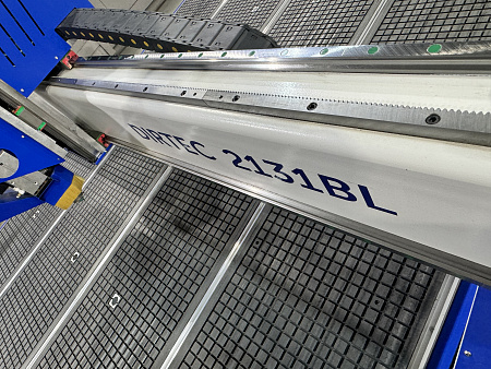 Фрезерный станок с ЧПУ DIRTEC 2131BL (Автосмена)
