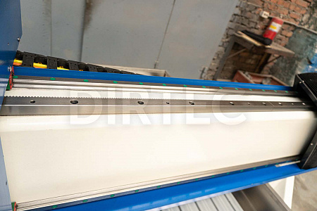 Фрезерный станок с ЧПУ DIRTEC 1215AS